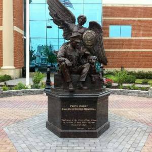 fallenofficersmemorial-01