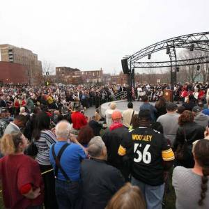 Larry Holmes statue dedication
