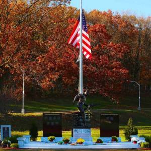Images of Hanlon Sculpture of fallen Army Ranger Michael Ollis