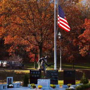 Images of Hanlon Sculpture of fallen Army Ranger Michael Ollis