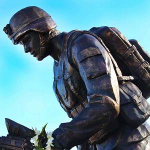 Images of Hanlon Sculpture of fallen Army Ranger Michael Ollis