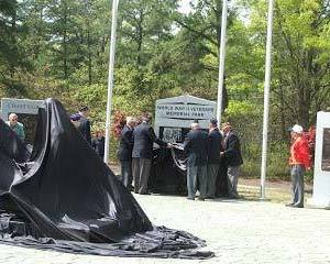 wwiimemorialmanchesternj-03